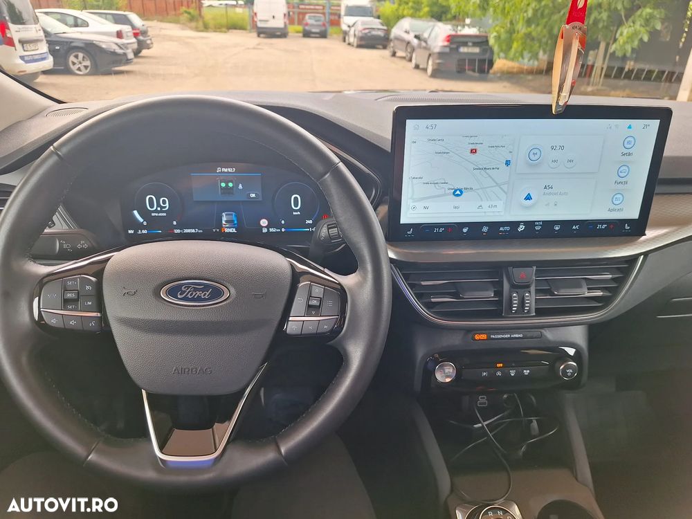Ford Kuga 1.5 EcoBoost A8 FWD Titanium - 6