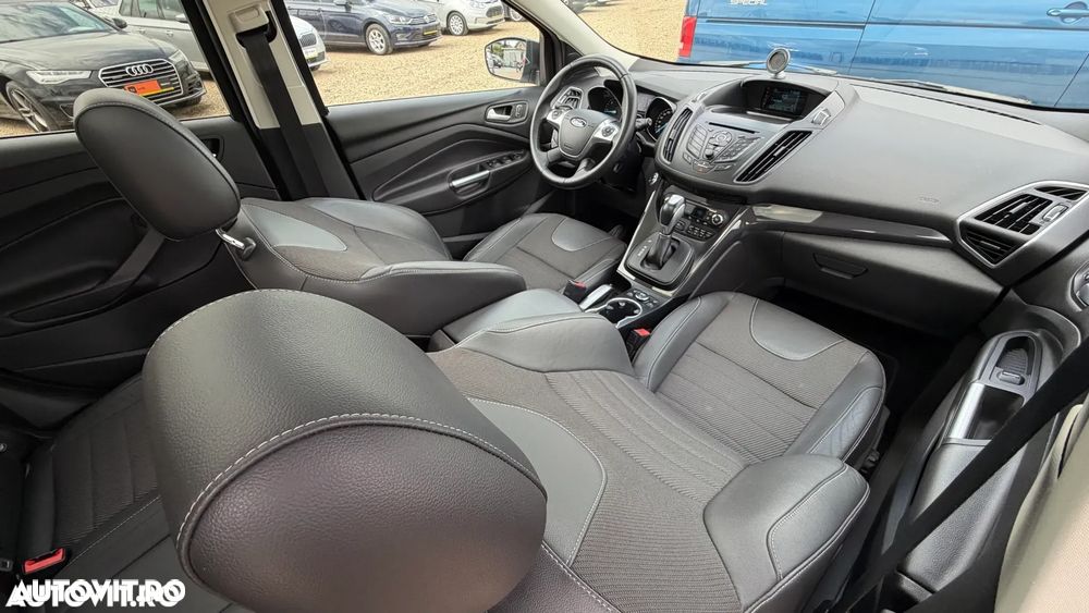Ford Kuga 2.0 TDCi 4WD Powershift Titanium - 18
