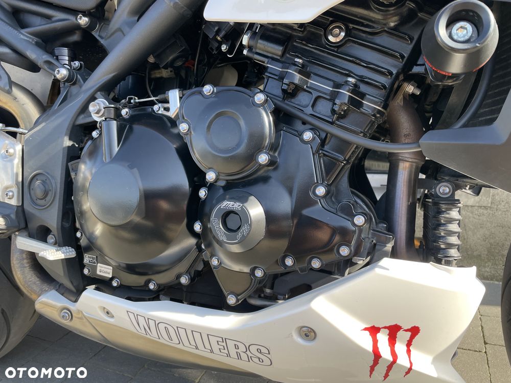 Triumph Speed Triple - 12