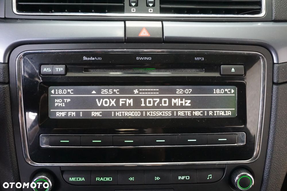 Skoda Superb 2.0 TDI Ambition - 26