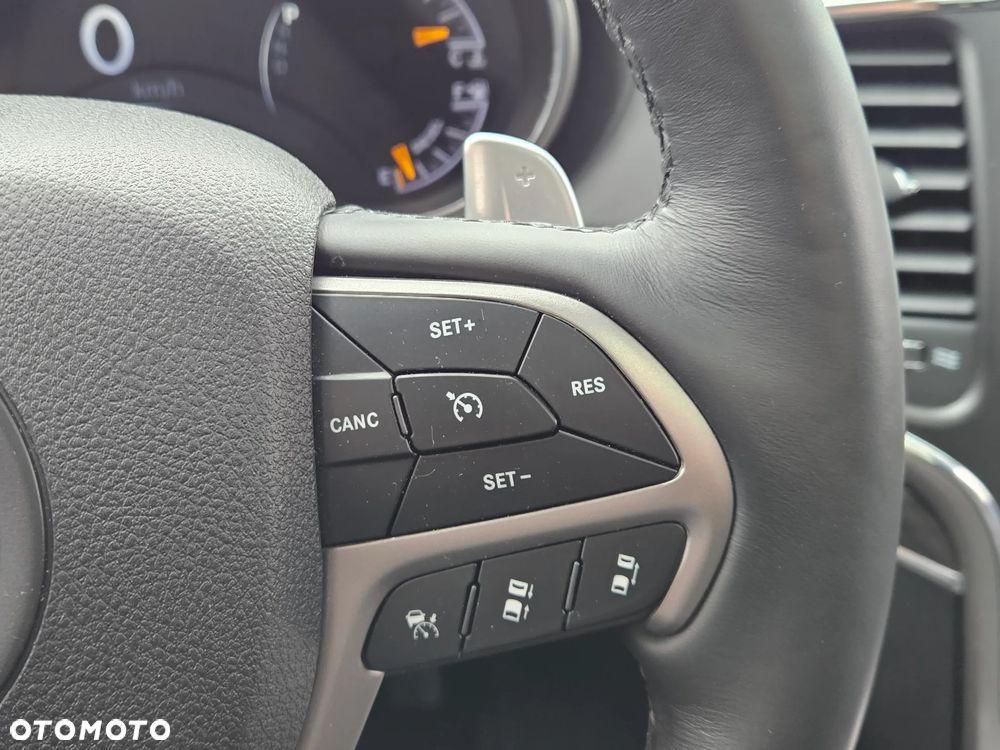 Jeep Grand Cherokee 3.0 CRD Overland EU6 - 25