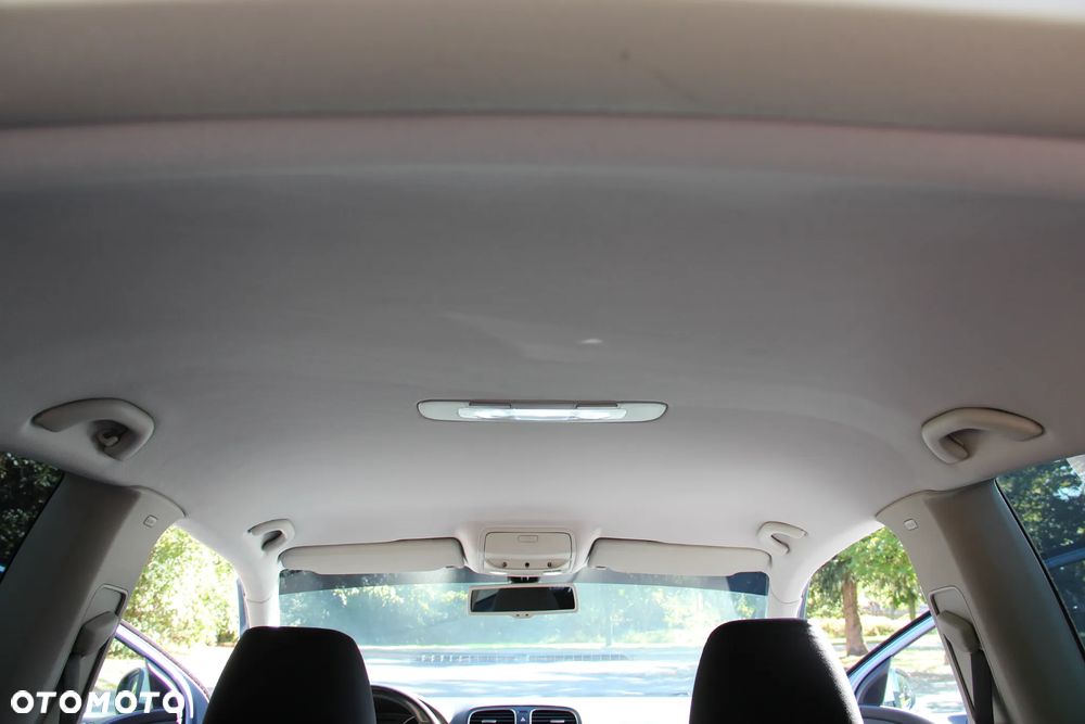 Volkswagen Golf - 26