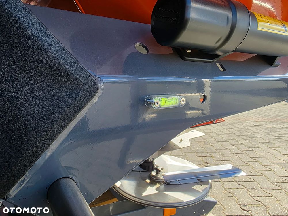 Agrex 3850 FERTI-W ISOBUS PREMIUM - 17