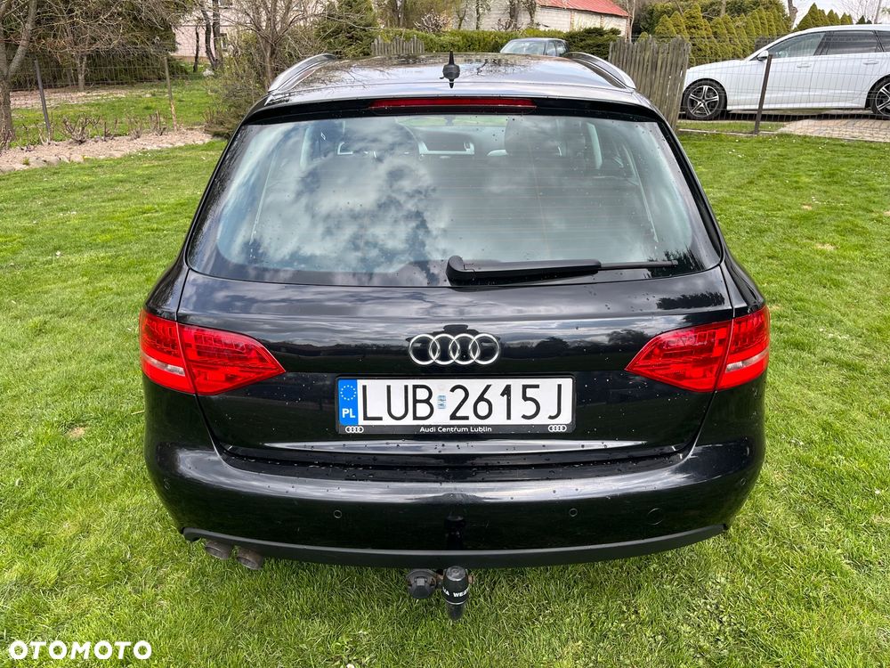 Audi A4 Avant 2.0 TDI Limited Edition - 4