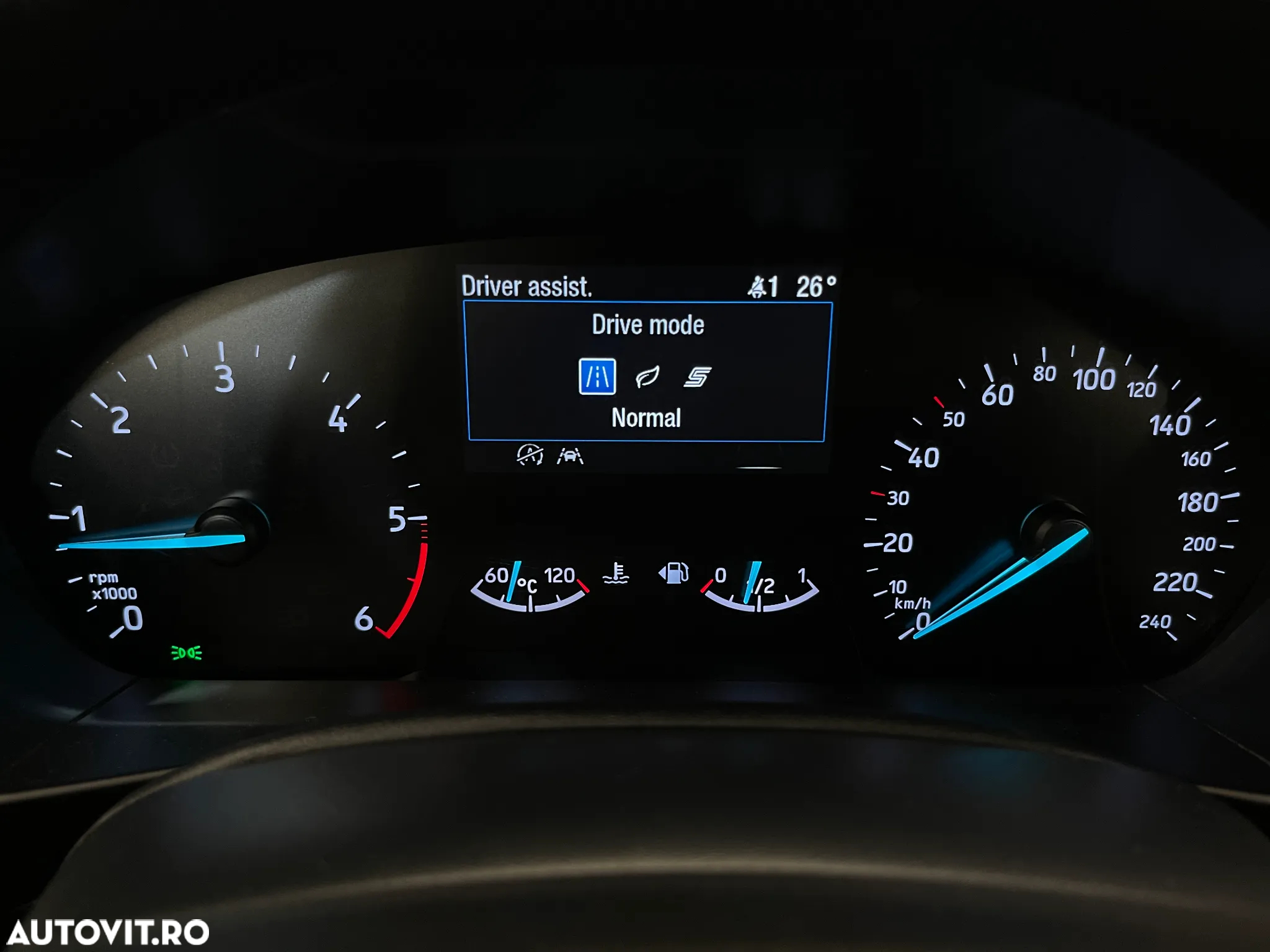 Ford Focus 1.5 EcoBlue Connected - 19