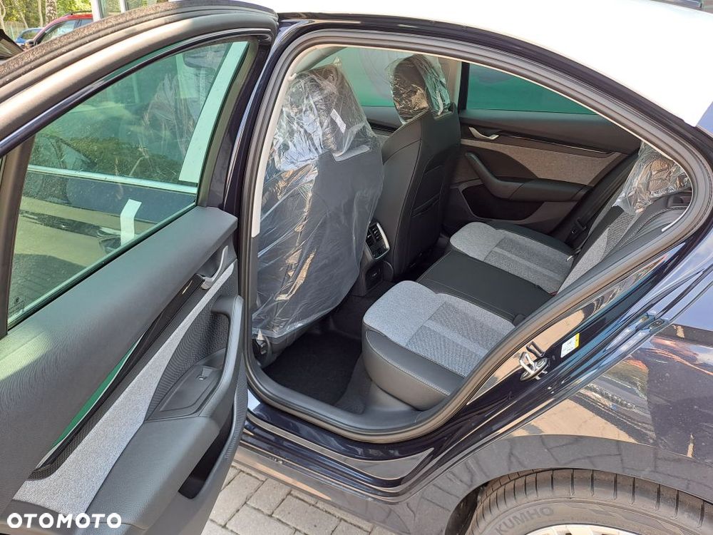 Skoda Octavia 2.0 TSI Drive Selection 4x4 DSG - 7