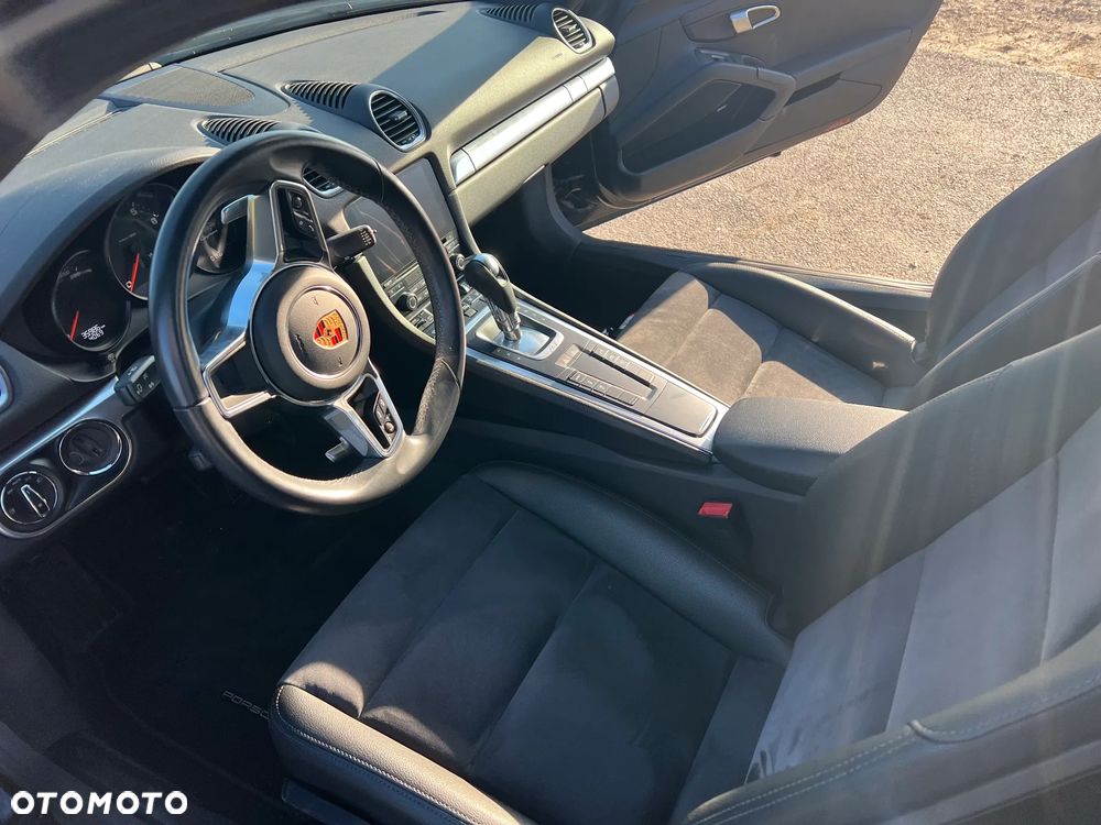 Porsche 718 Cayman T PDK - 12
