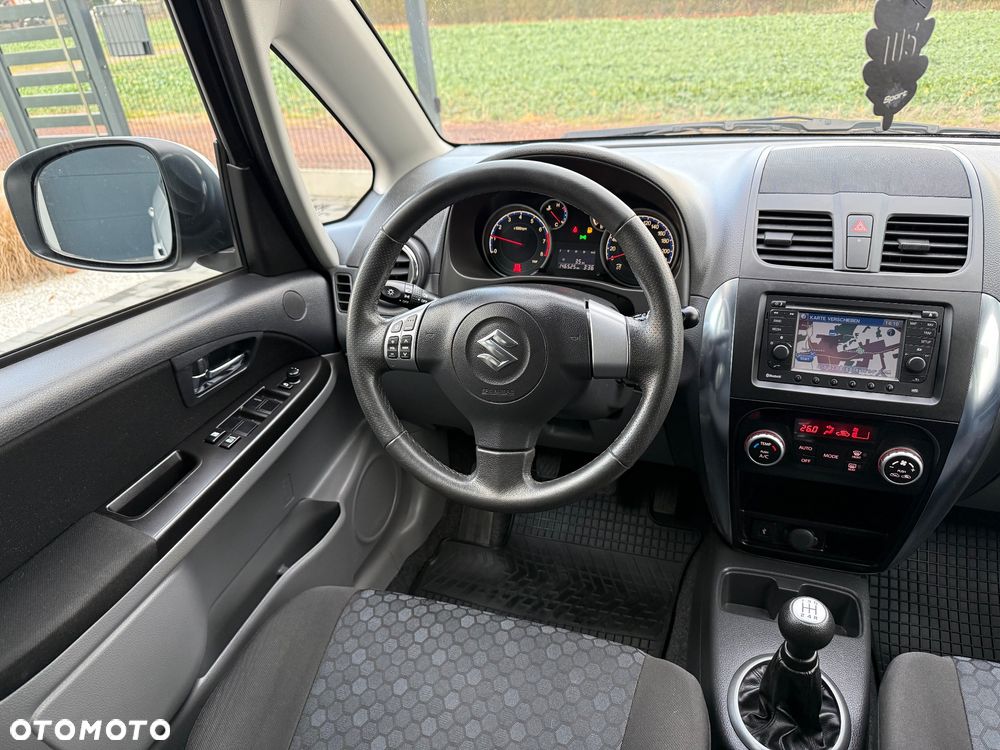 Suzuki SX4 - 26