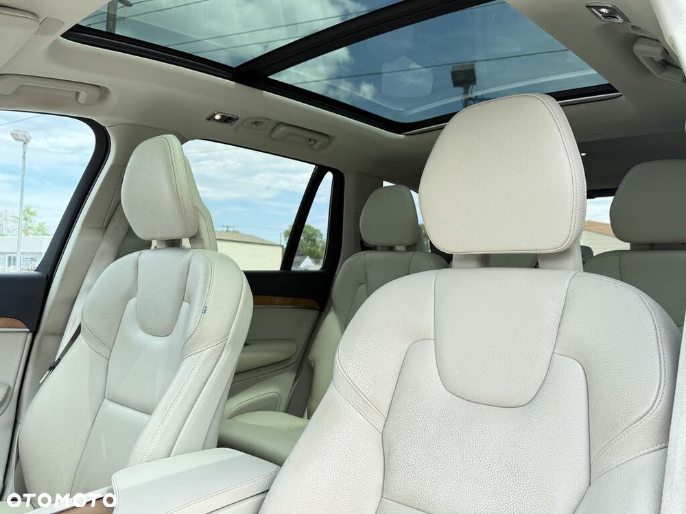 Volvo XC 90 T6 AWD Momentum 7os - 29