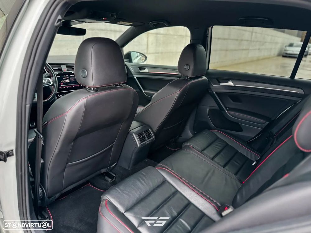 VW Golf 2.0 TSI GTi TCR DSG - 21