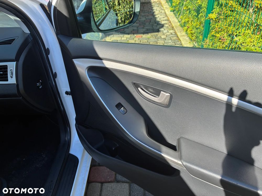 Hyundai i30 1.4 CRDi Classic - 4