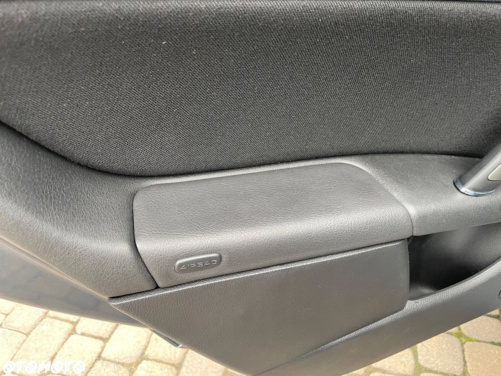 Peugeot 407 HDi 135 Automatik Business Line - 24