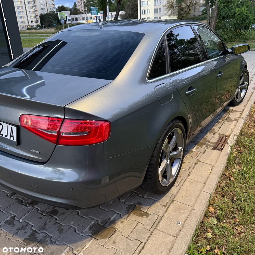 Audi A4 Limousine - 6