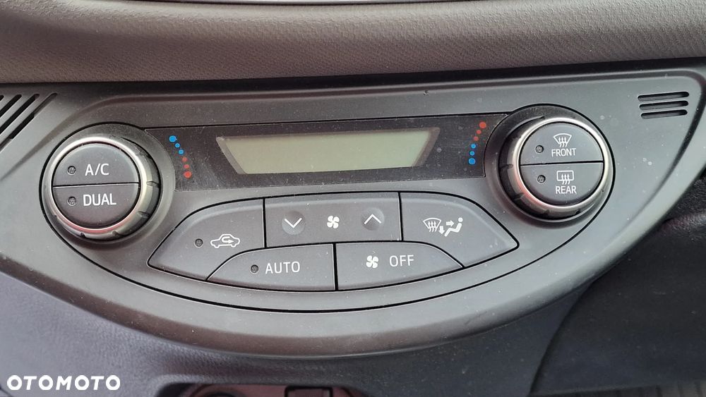 Toyota Yaris 1.5 VVT-i - 22