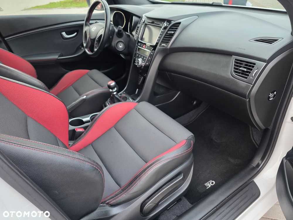 Hyundai i30 1.6 T GDI Turbo - 24