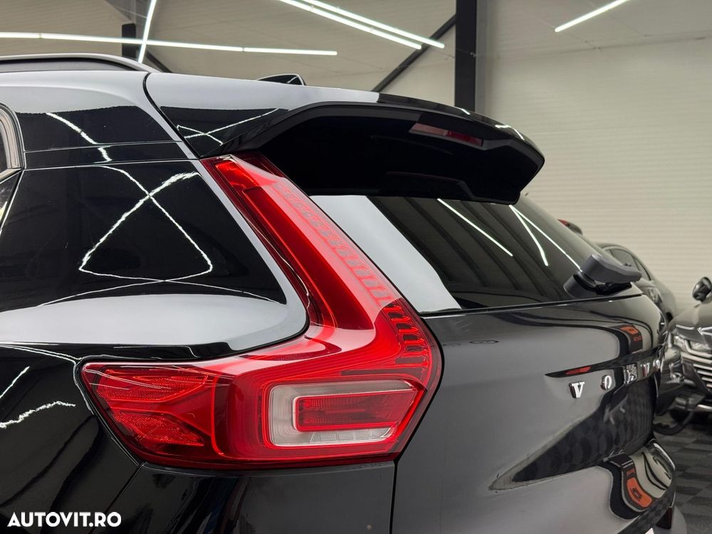 Volvo XC 40 T2 AT8 Momentum - 16