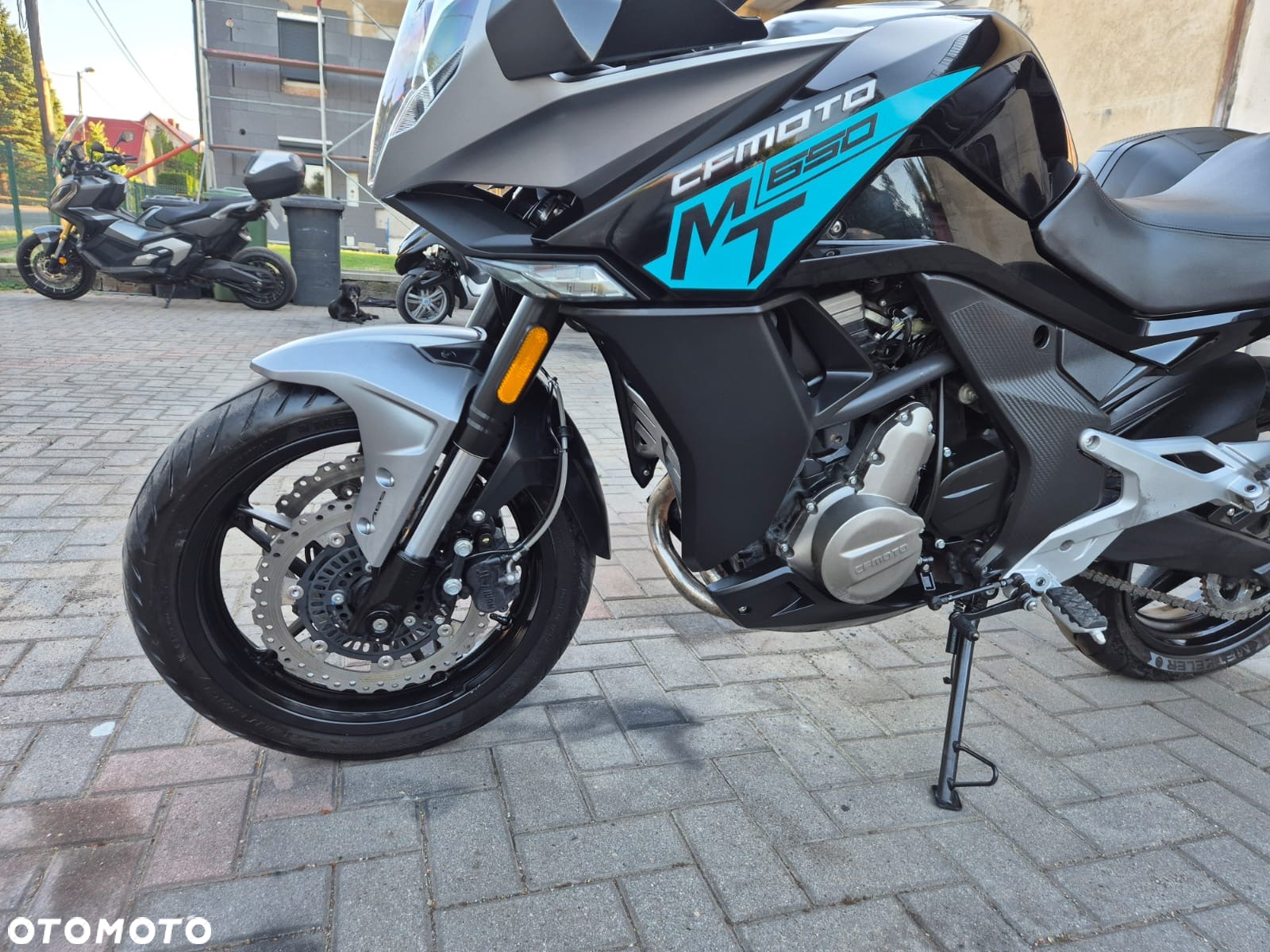 CFMoto 650 MT - 8