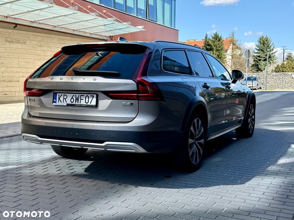 Volvo V90 - 4