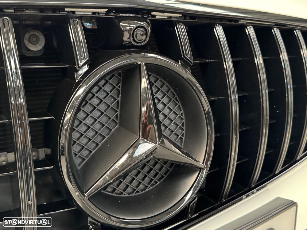 Mercedes-Benz E 220 d Coupe 9G-TRONIC AMG Line - 30