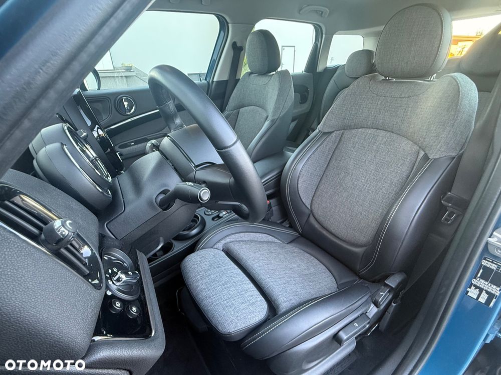 MINI Countryman Cooper Classic Trim - 12