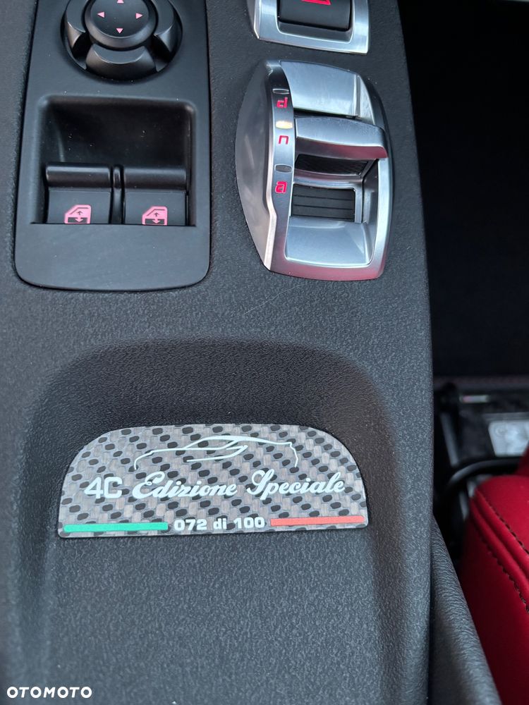 Alfa Romeo 4C - 25