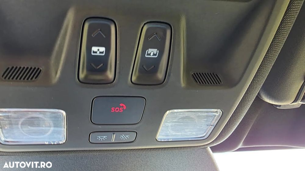 Ford Kuga 2.5 Duratec FHEV AWD ST Line X - 29