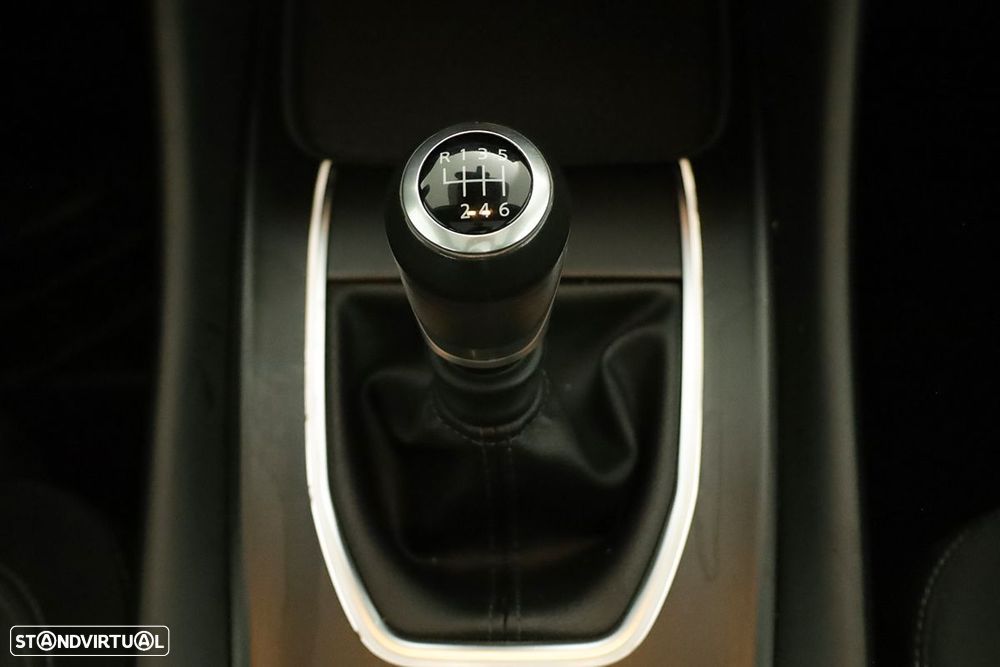 Nissan Qashqai 1.3 DIG-T N-Connecta LED - 14