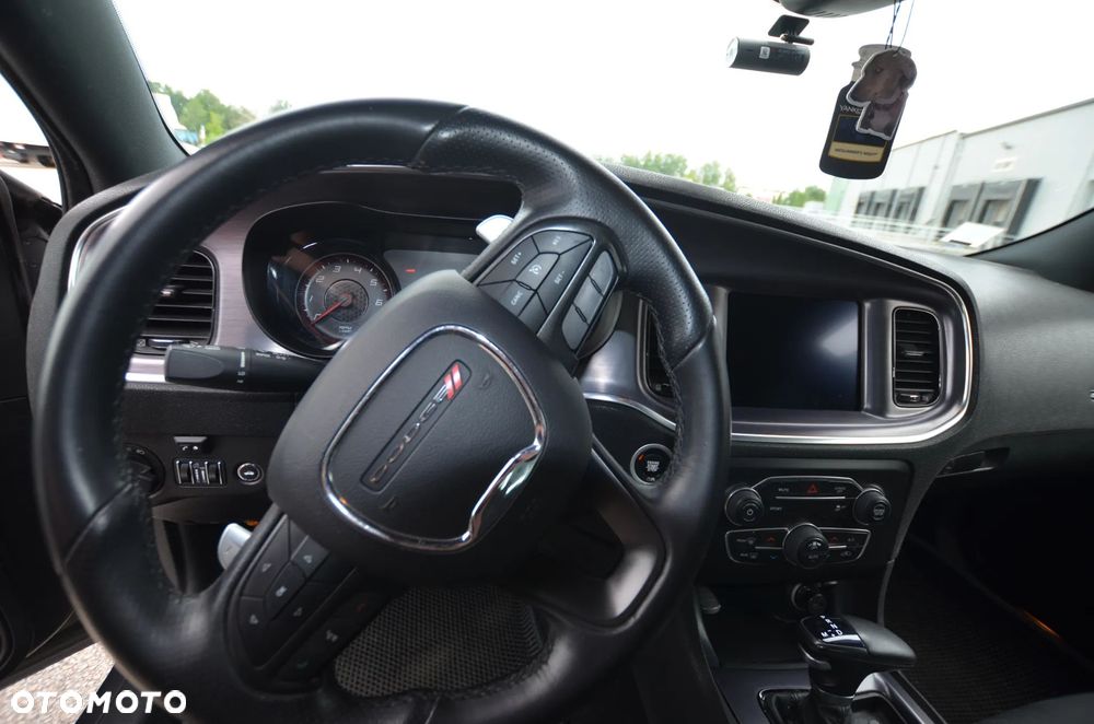 Dodge Charger 5.7 R/T - 32