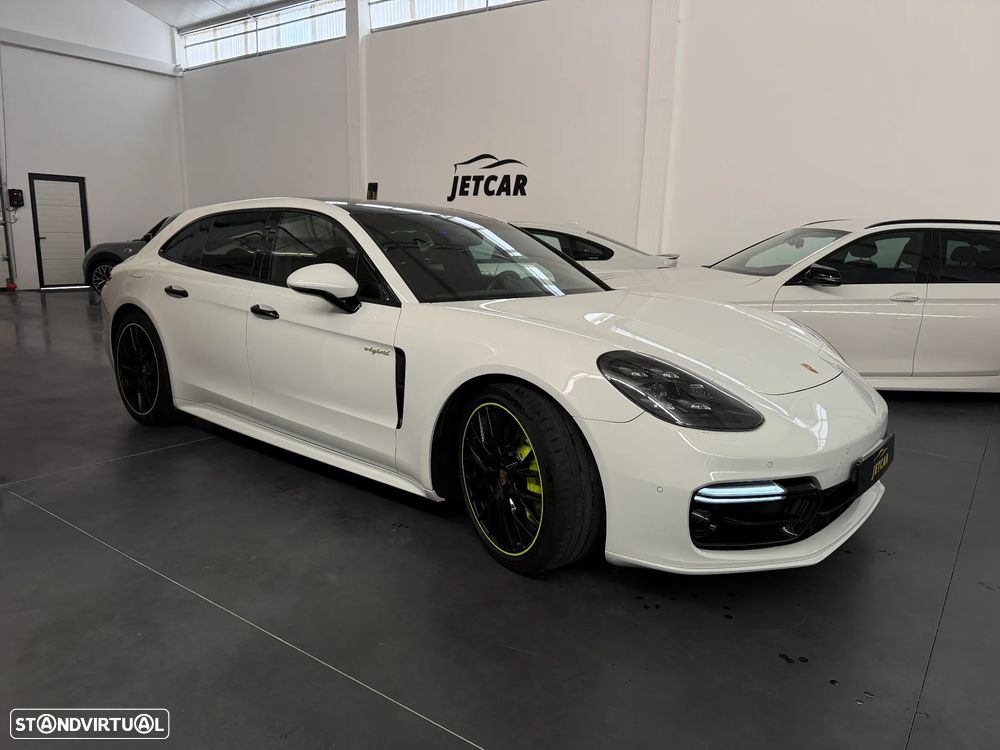 Porsche Panamera Sport Turismo 4 E-Hybrid Platinum Edition - 2