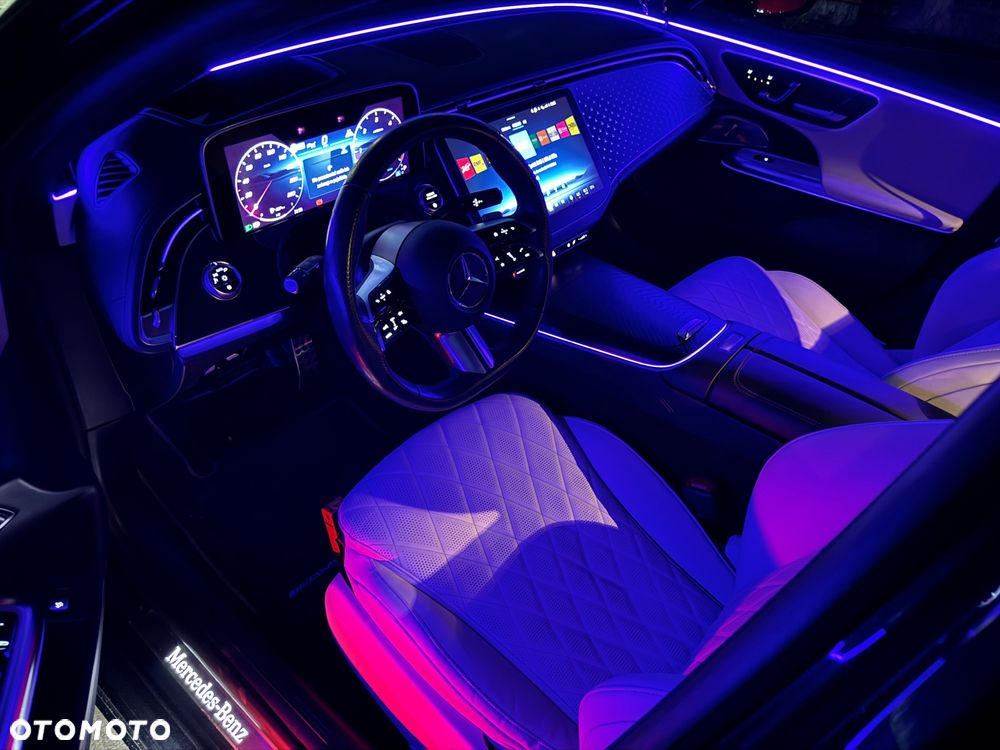 Mercedes-Benz Klasa E 220 d mHEV 4-Matic Exclusive 9G-Tronic - 27