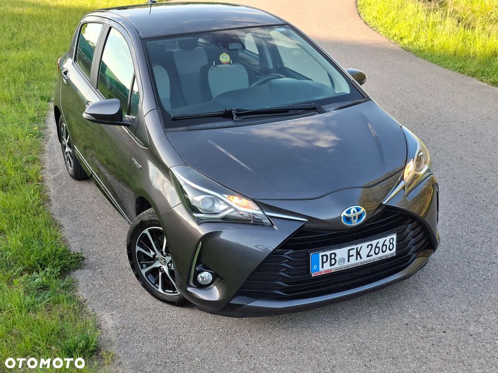 Toyota Yaris Hybrid 100 Active EU6 - 9