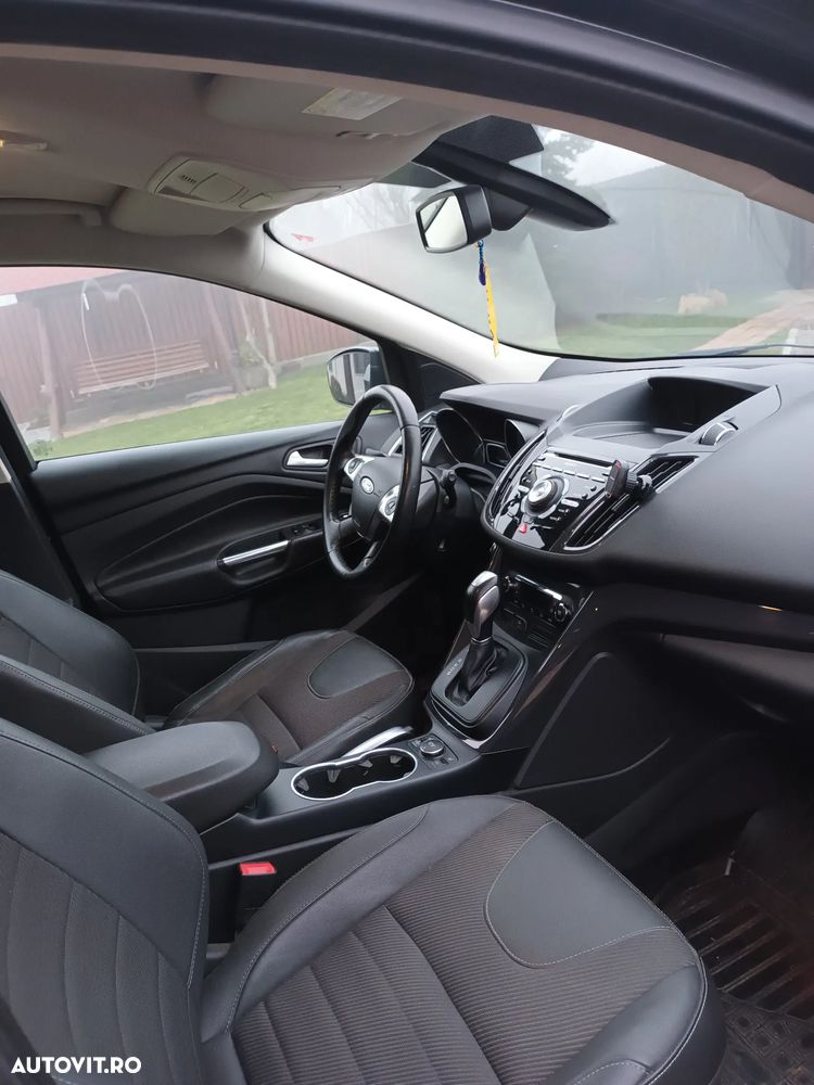 Ford Kuga 2.0 TDCi 4x4 Aut. Titanium - 12