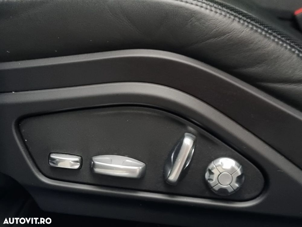 Porsche Panamera 4 E-Hybrid - 17