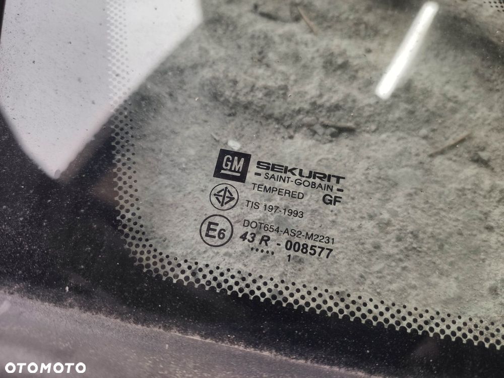 KL SZYBA KAROSERYJNA PRAWY PRZÓD OPEL ZAFIRA A - 2