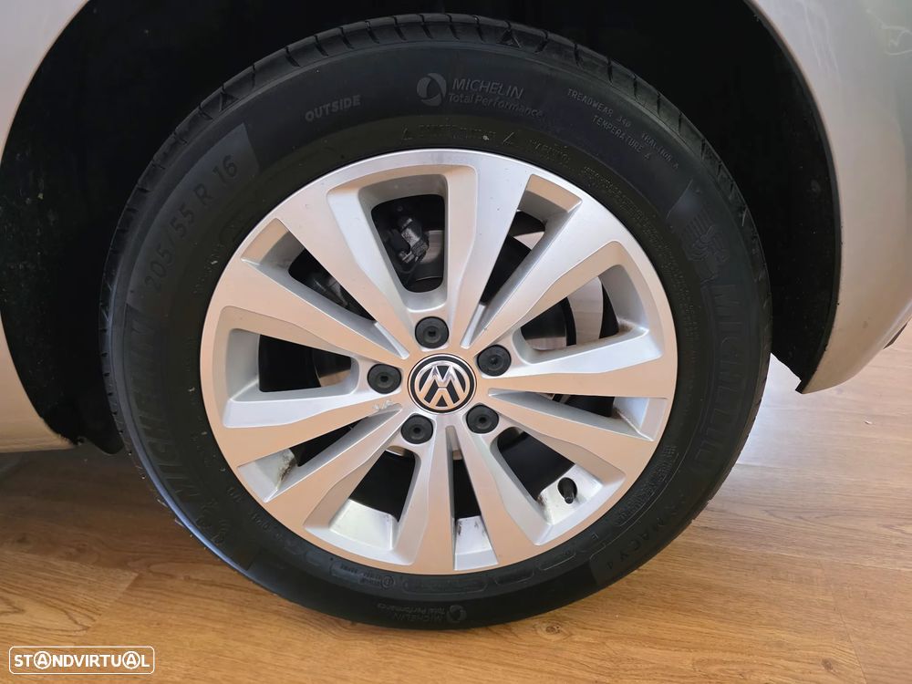 VW Golf 1.6 TDI Confortline - 22
