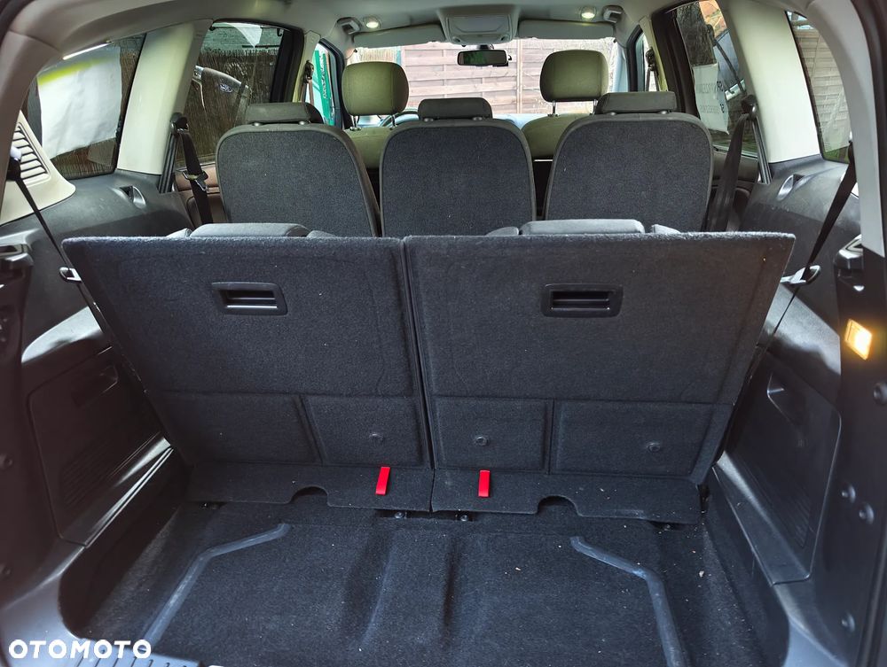 Ford S-Max - 10