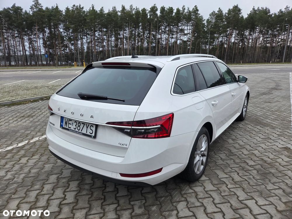 Skoda Superb 2.0 TDI 4x4 Style DSG - 4