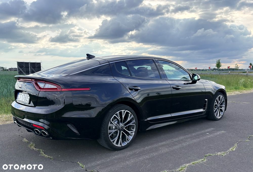 Kia Stinger 2.0 T-GDI GT Line - 17