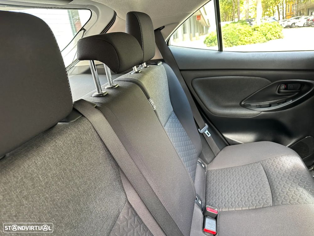 Toyota Yaris Cross 1.5 HDF Luxury - 22