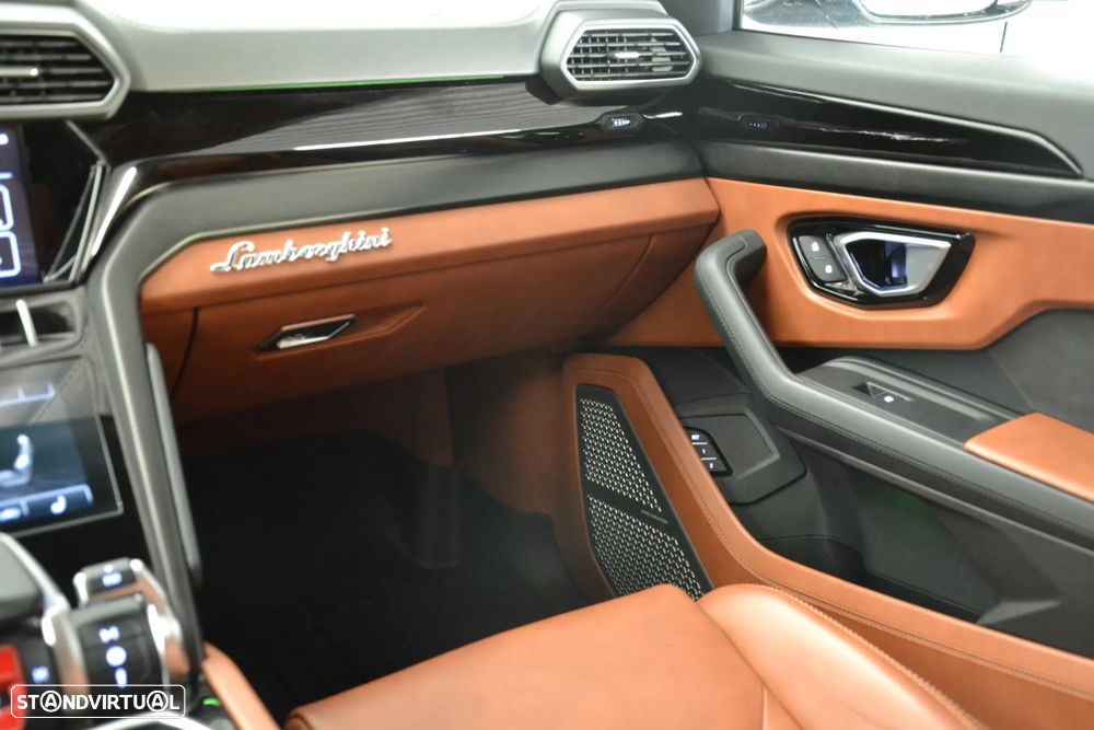 Lamborghini Urus - 53