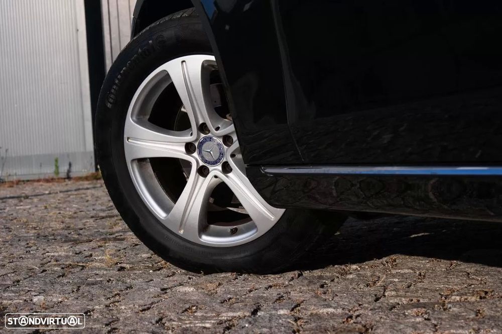Mercedes-Benz E 220 BlueTEC Avantgarde Auto. - 8
