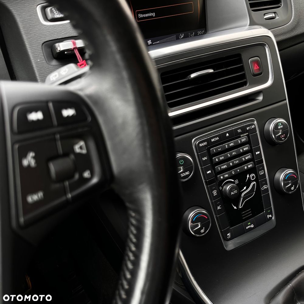 Volvo V60 D2 Kinetic - 20