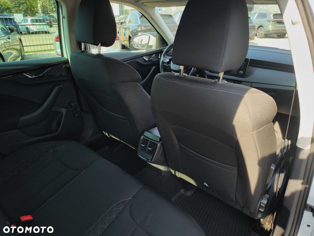Skoda Kamiq 1.0 TSI Ambition DSG - 25