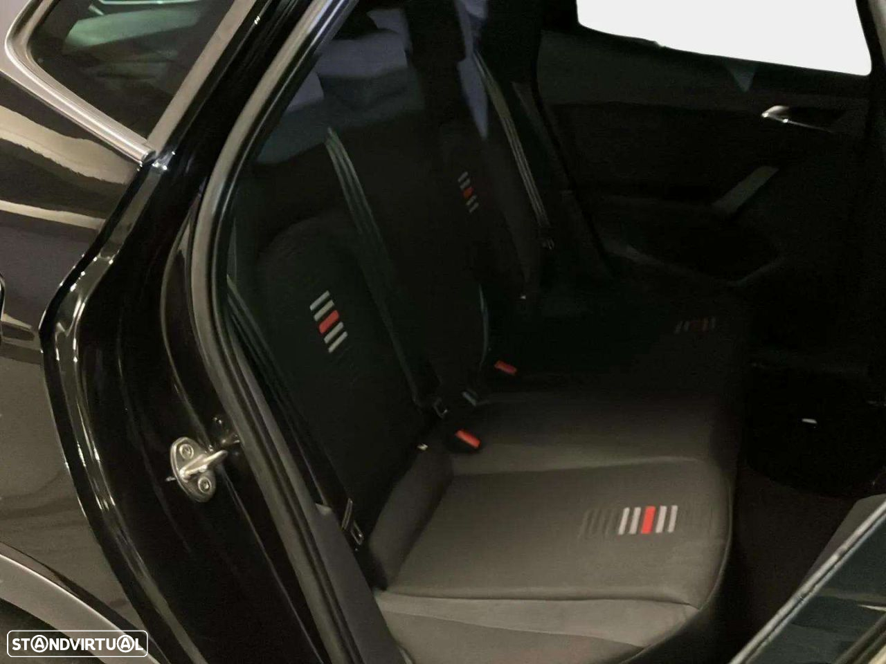 SEAT Arona - 15