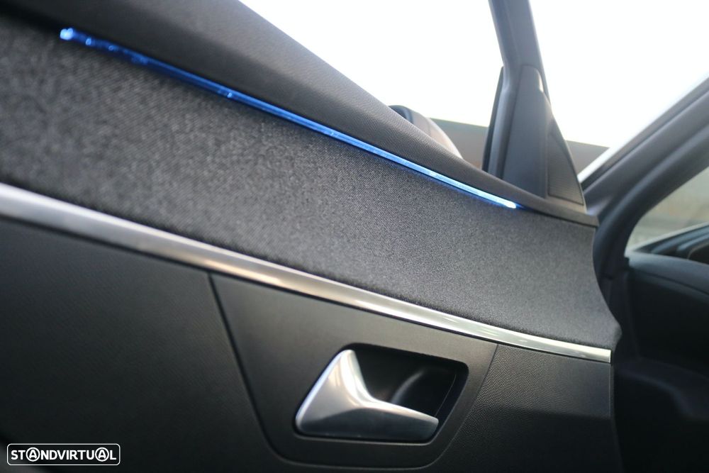 Peugeot 3008 1.5 BlueHDi Allure Pack EAT8 - 17