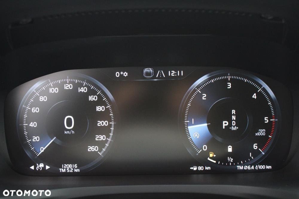 Volvo V60 Cross Country - 20