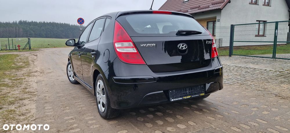 Hyundai i30 i30cw 1.4 UEFA EURO 2012 Edition - 16