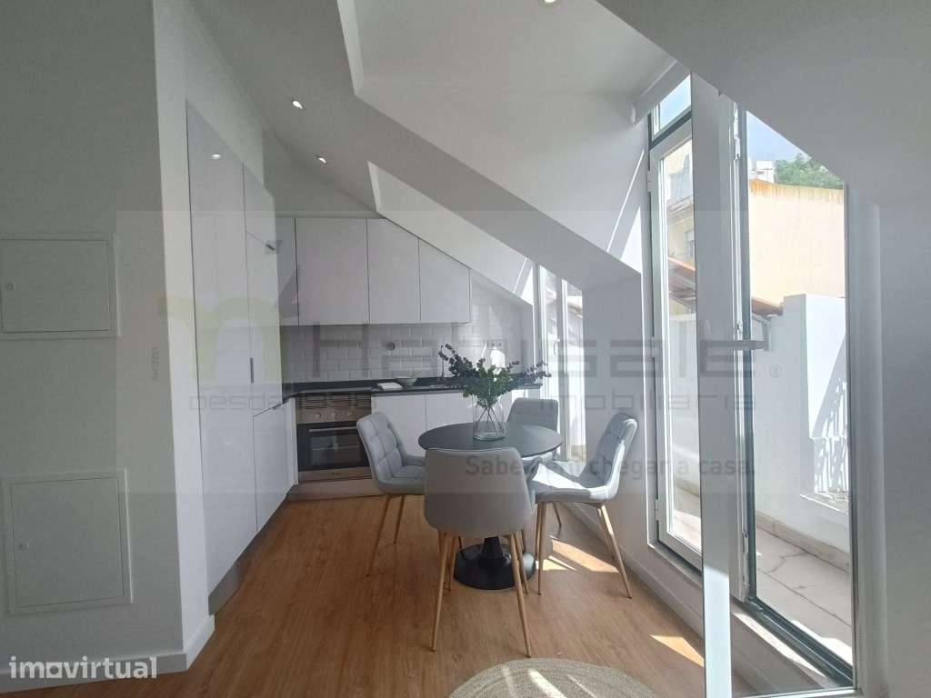 Apartamento T2 c/ Vista Rio totalmente remodelado - Grande imagem: 3/20
