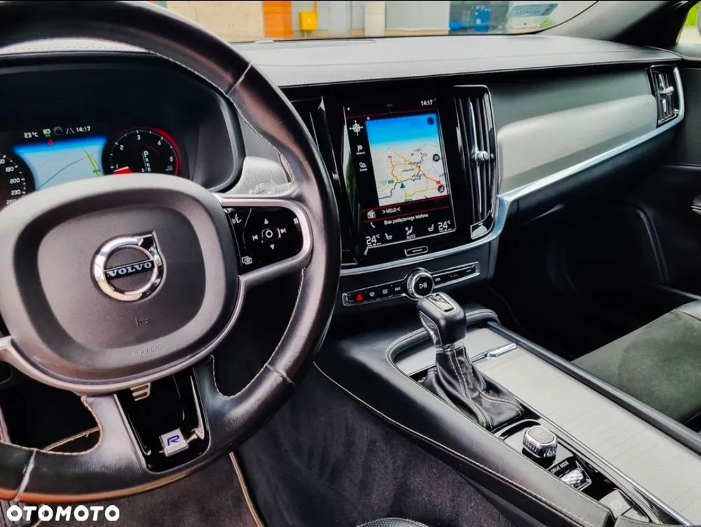 Volvo V90 D4 SCR AWD R-Design - 16