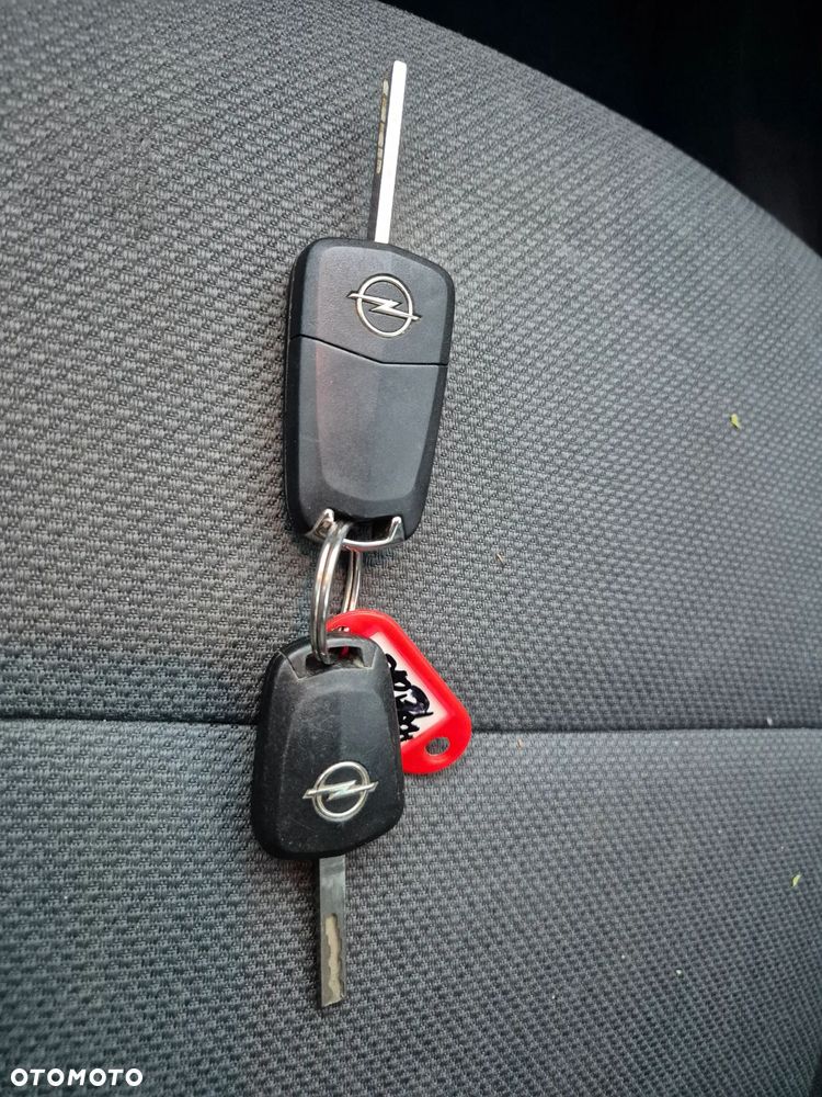 Opel Astra 1.6 Sport - 14